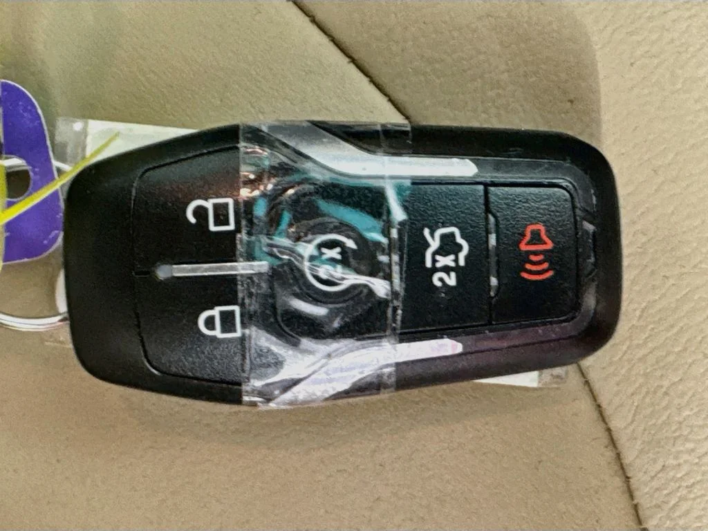 Used 2016 Brown Ford XLT image 38