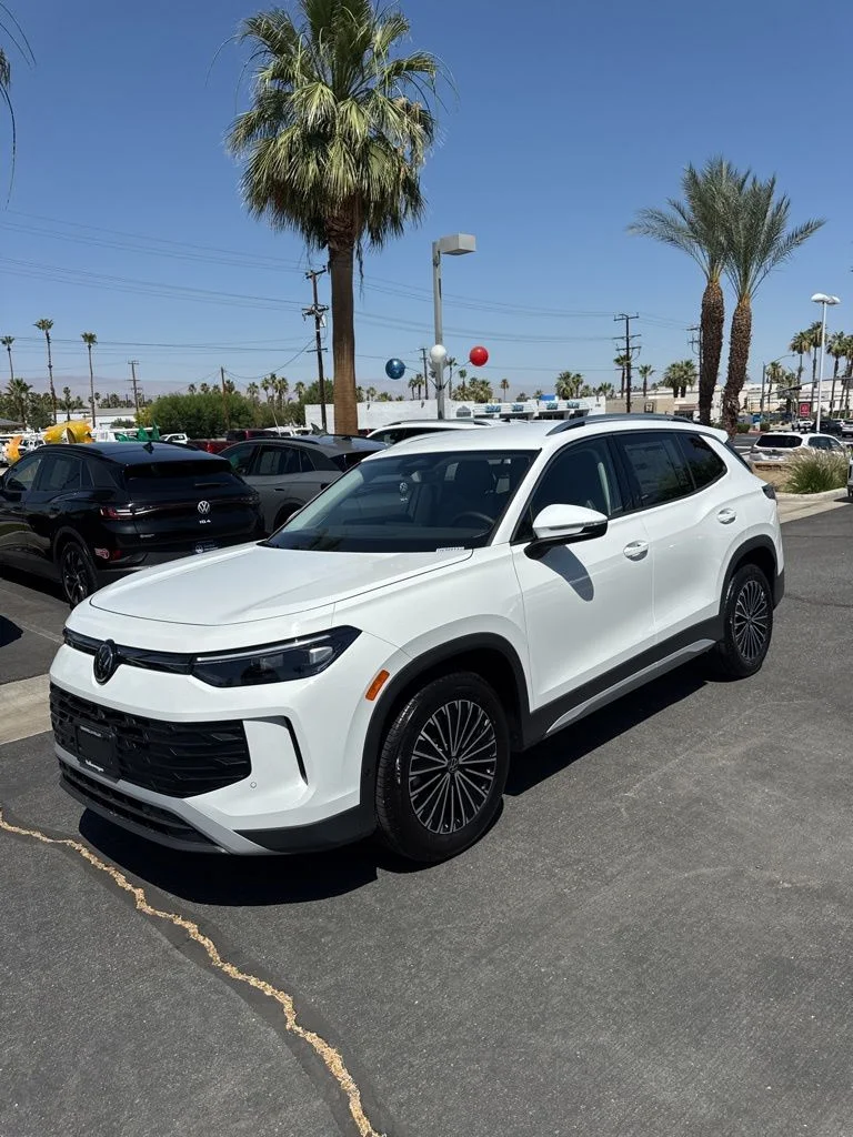 New 2026 White/off-white Volkswagen 2.0T S image 5