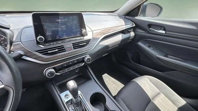 Used 2025 Gray Nissan SV image 24