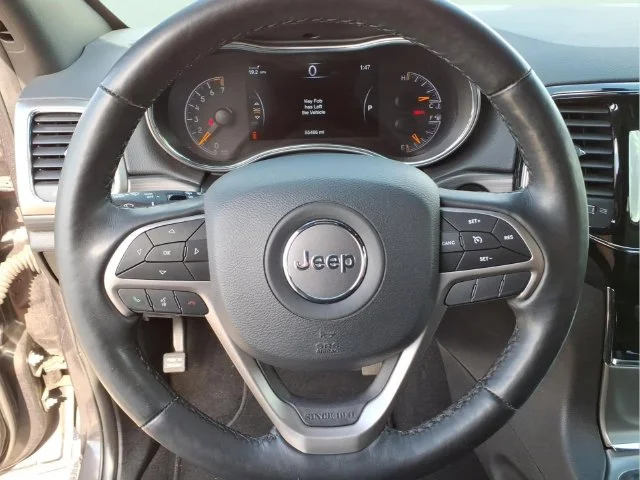 Used 2021 Gray Jeep Laredo X image 19