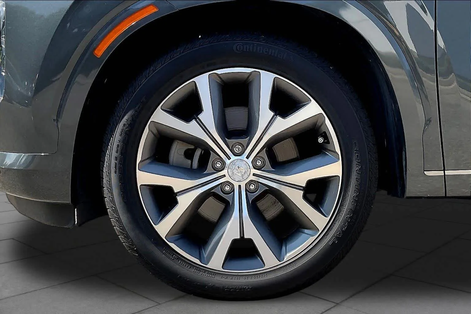 Used 2022 Steel Graphite Hyundai Limited image 19