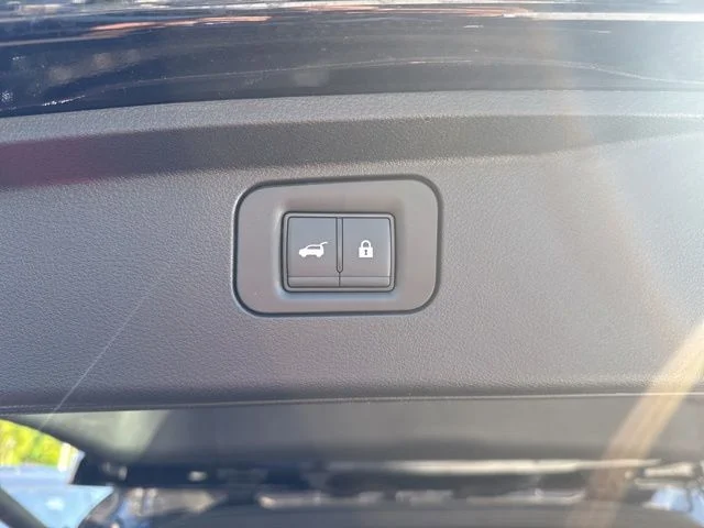 2025 Nissan Armada PRO-4X - Photo 21