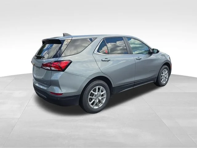 Used 2024 Sterling Gray Metallic Chevrolet LT image 4