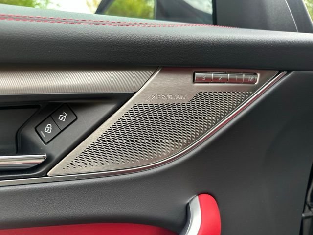2026 Jaguar F-Pace R-Dynamic S - Photo 15