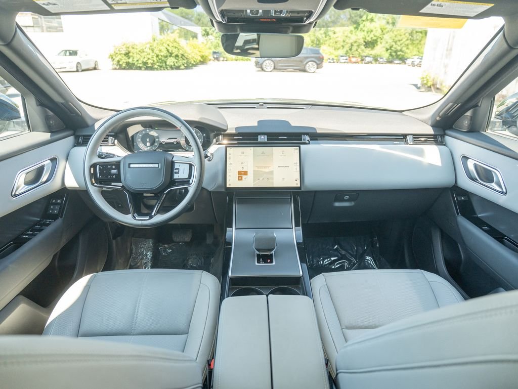 Used 2026 Blue Land Rover S image 18