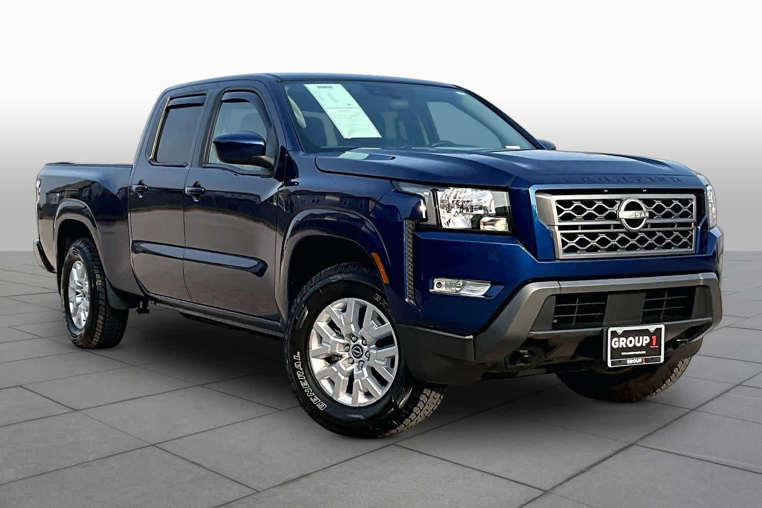 Used 2023 Deep Blue Pearl Nissan SV image 3