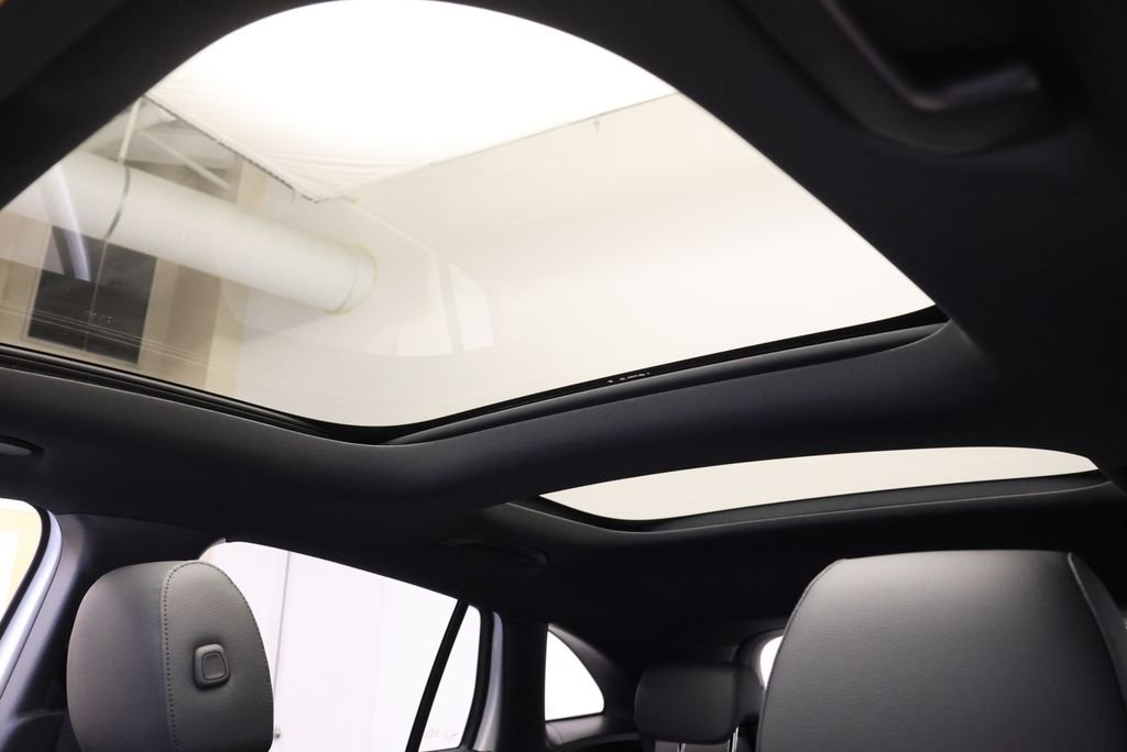 New 2026 Polar White Mercedes-Benz GLA 250 image 15