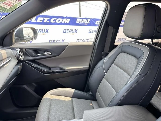 Used 2025 Gray Chevrolet LT image 28