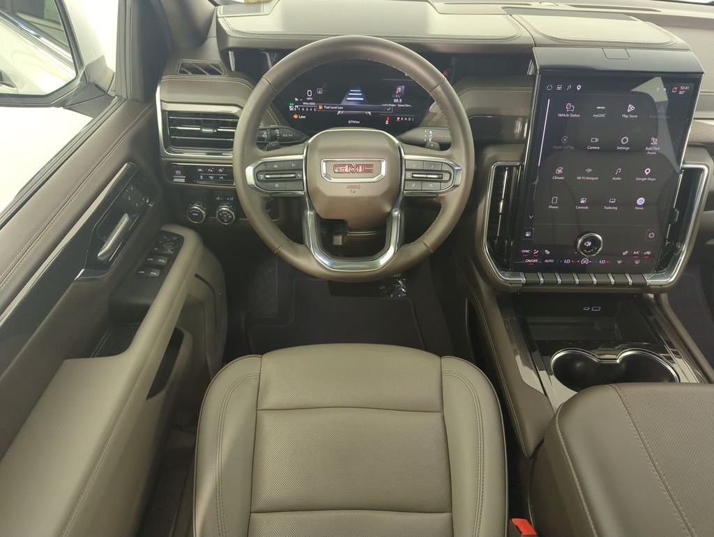 Used 2025 White GMC Elevation image 13