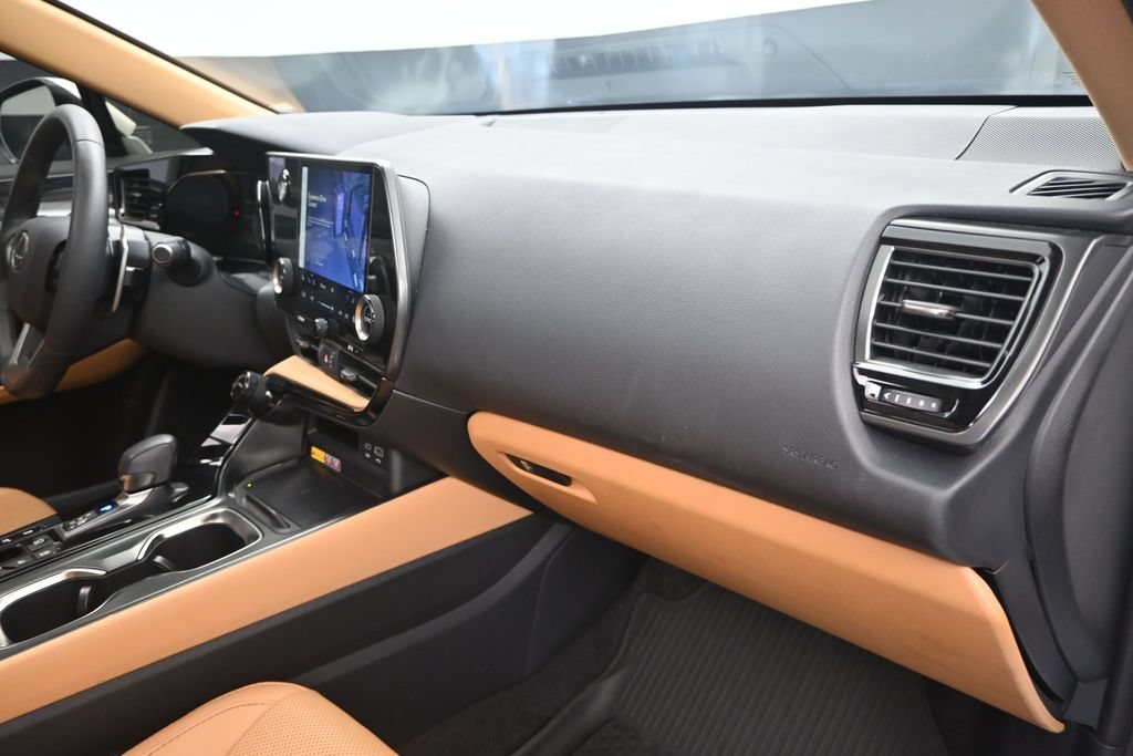2025 Lexus NX 350 - Photo 24