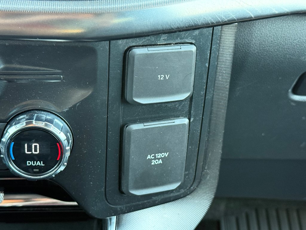 Used 2021 Carbonized Gray Metallic Ford Platinum image 32