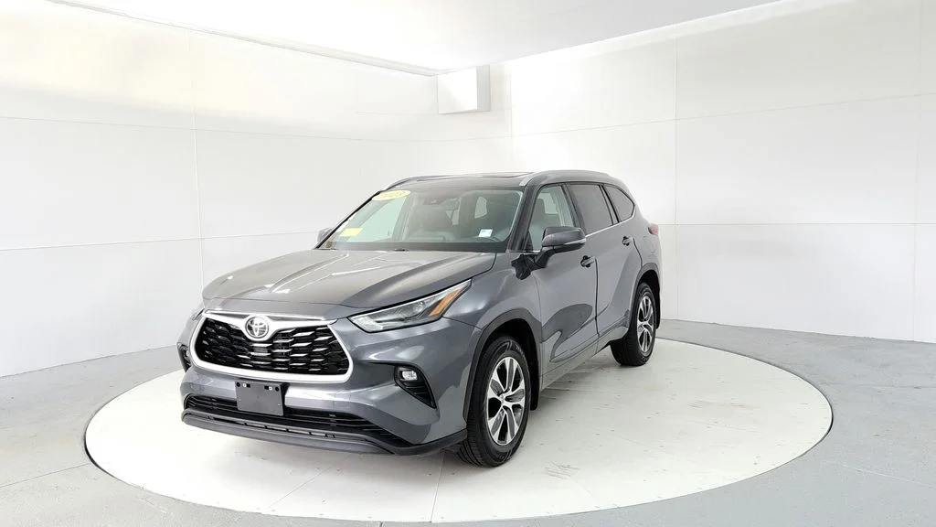 Used 2023 Gray Toyota XLE image 2
