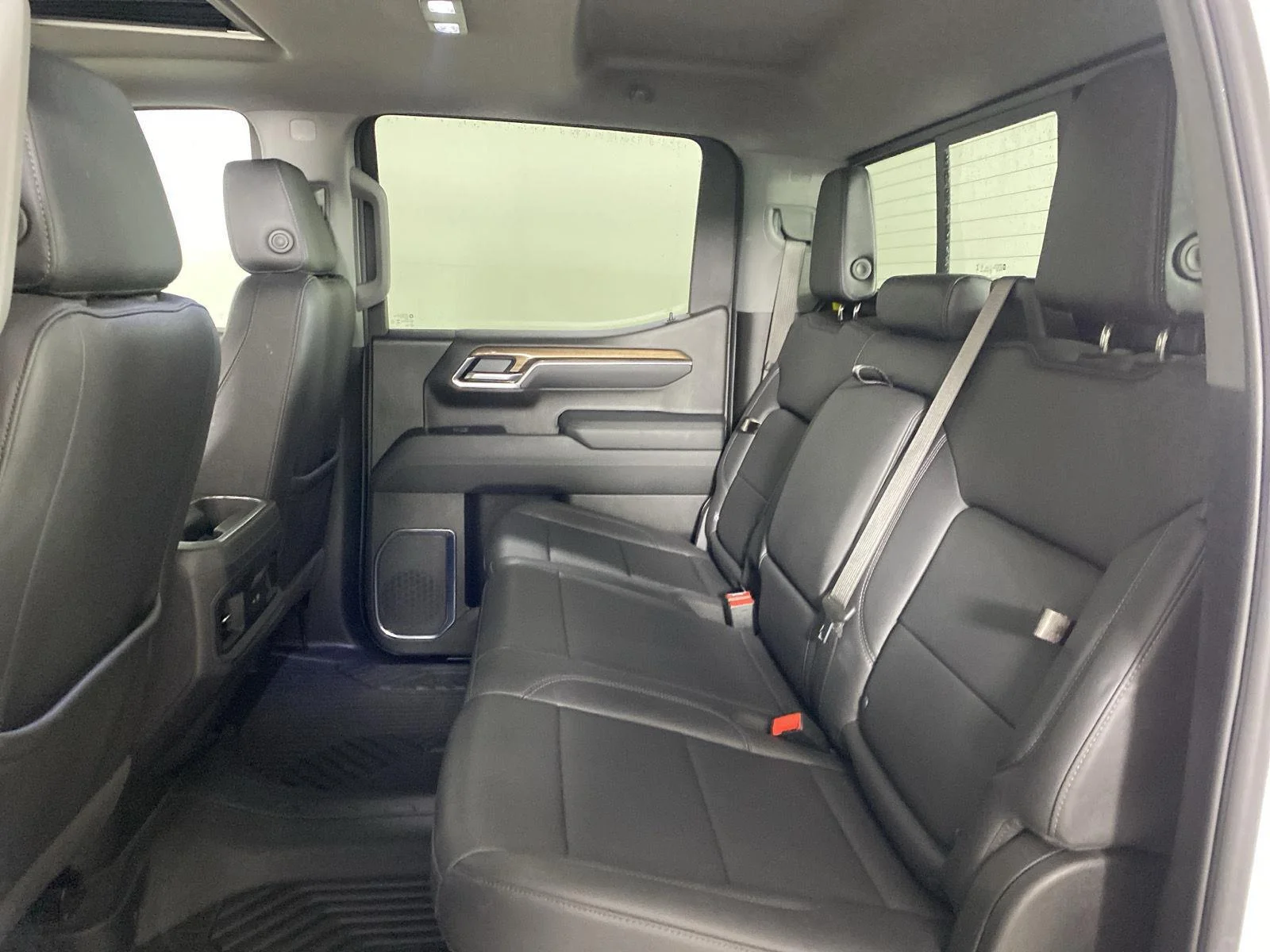 Used 2025 Summit White Chevrolet LT Trail Boss image 25