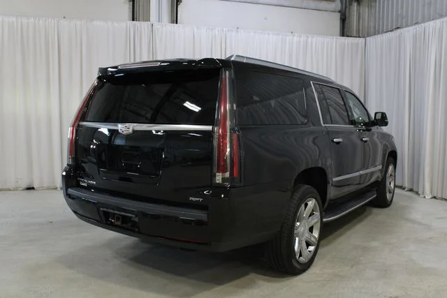 Used 2020 Black Cadillac Luxury image 27