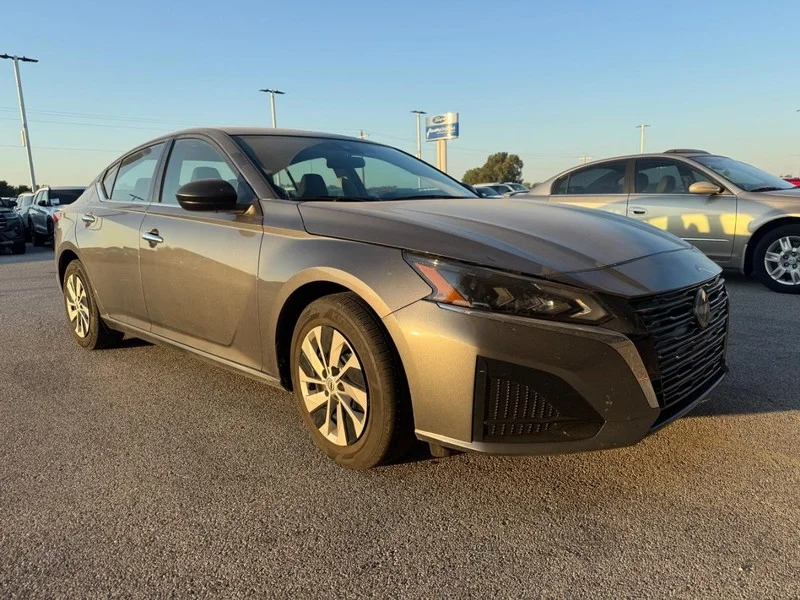 Certified Used 2025 Gun Metallic Nissan S FWD image 2