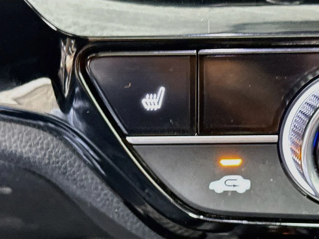 Used 2024 Morning Mist Metallic Honda Touring image 22