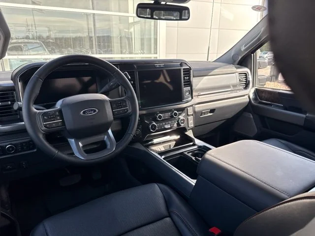 Used 2025 White Metallic Ford Lariat image 9