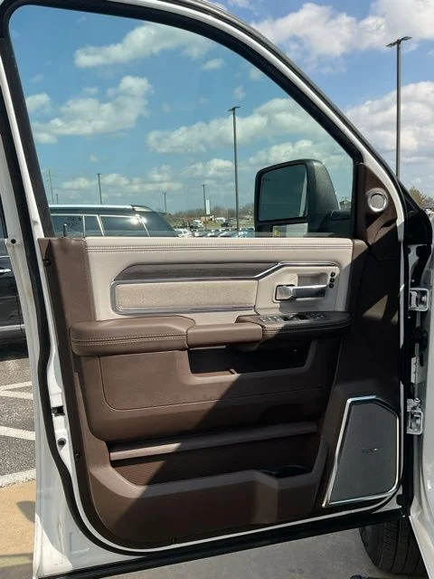 New 2026 Bright White Clear-Coat Exterior Paint RAM Laramie image 9