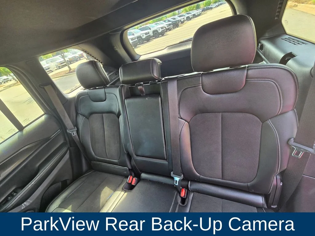 Used 2024 Gray Jeep Altitude image 12