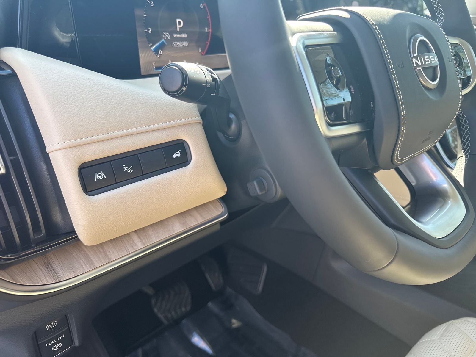 New 2026 White Nissan Platinum Reserve image 15