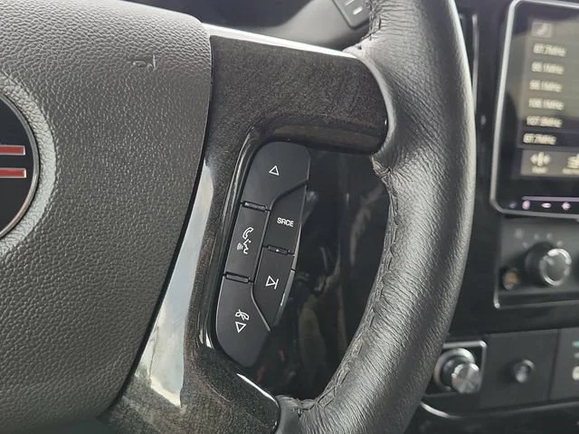Used 2025 Special Exterior Color GMC Work Van image 13