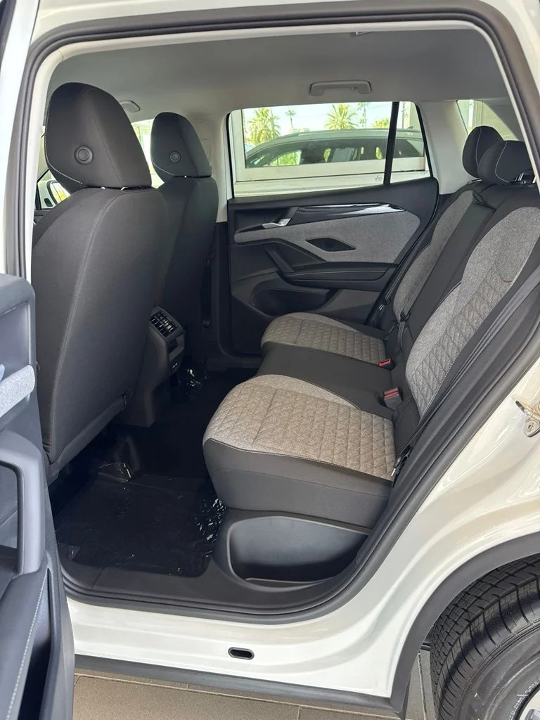 New 2026 White/off-white Volkswagen 2.0T S image 9