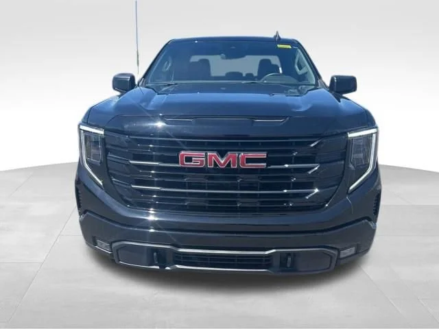Used 2024 Onyx Black GMC Elevation image 8