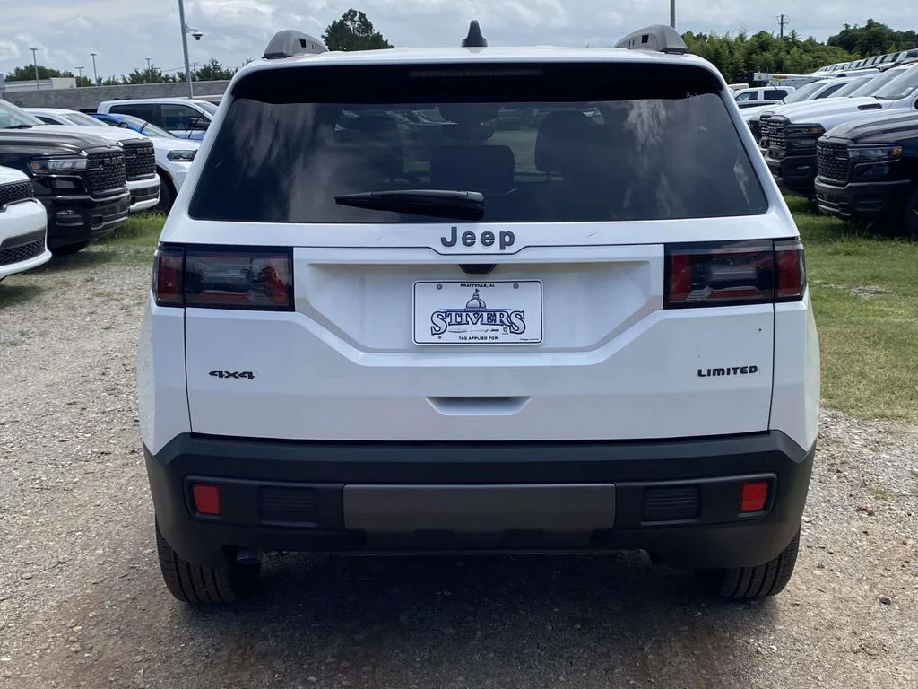 New 2026 Bright White Clear-Coat Exterior Paint Jeep Limited image 34