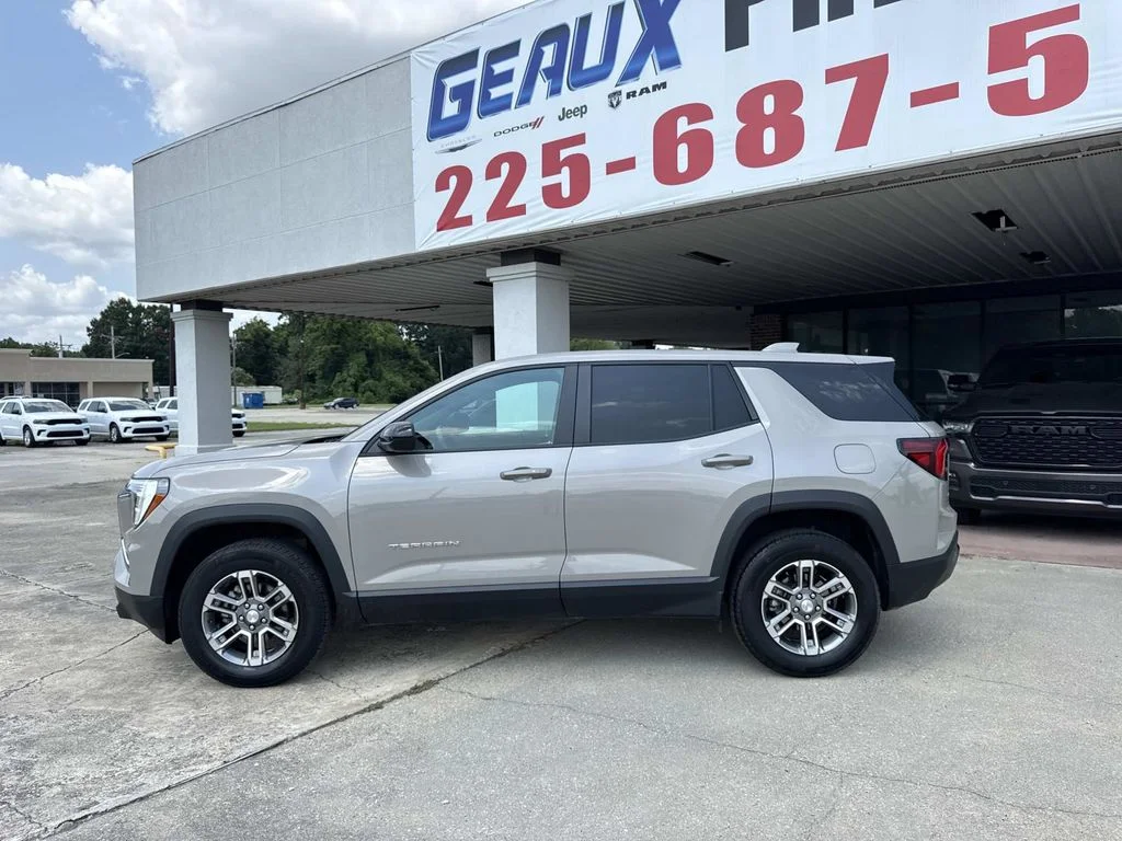 Used 2026 Gray GMC Elevation image 11