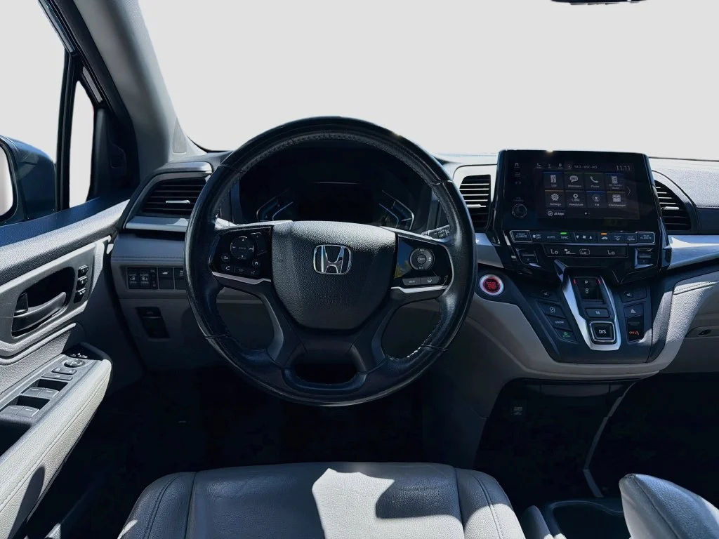 Used 2020 Black Honda EX-L image 23