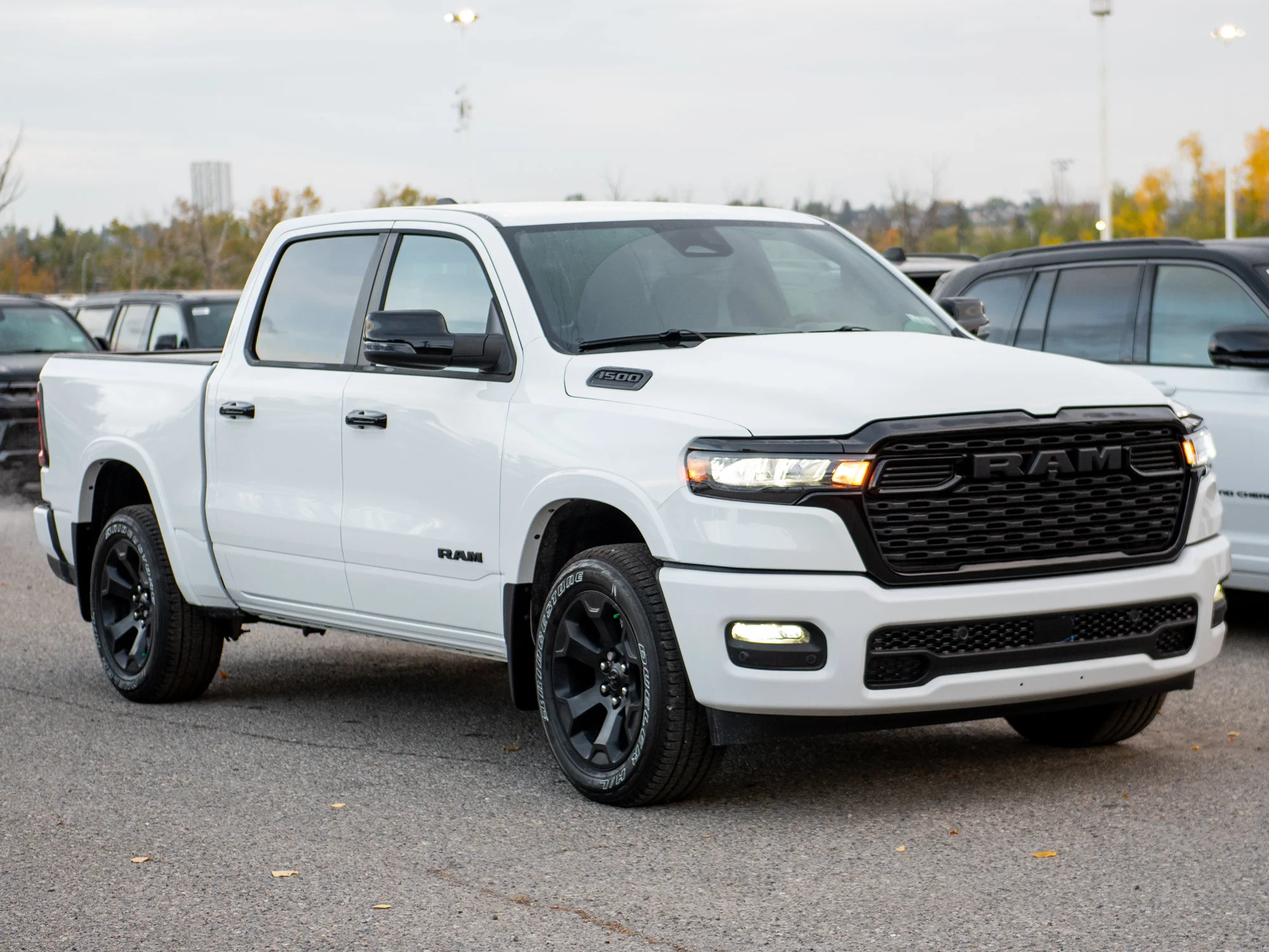 New 2026 White RAM Big Horn Night* Crew Cab 4x4, Heated Seats/Wheel, Alpine Audio, Level 2 Equip Group image 8