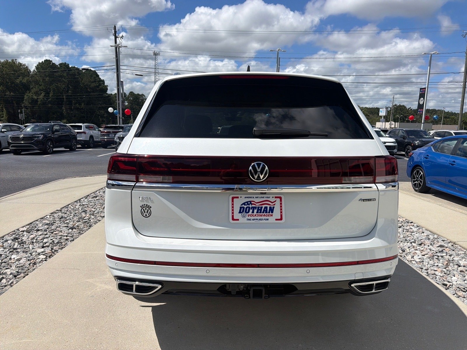 New 2026 Opal White Pearl Volkswagen SEL Premium R-Line 4Motion image 16
