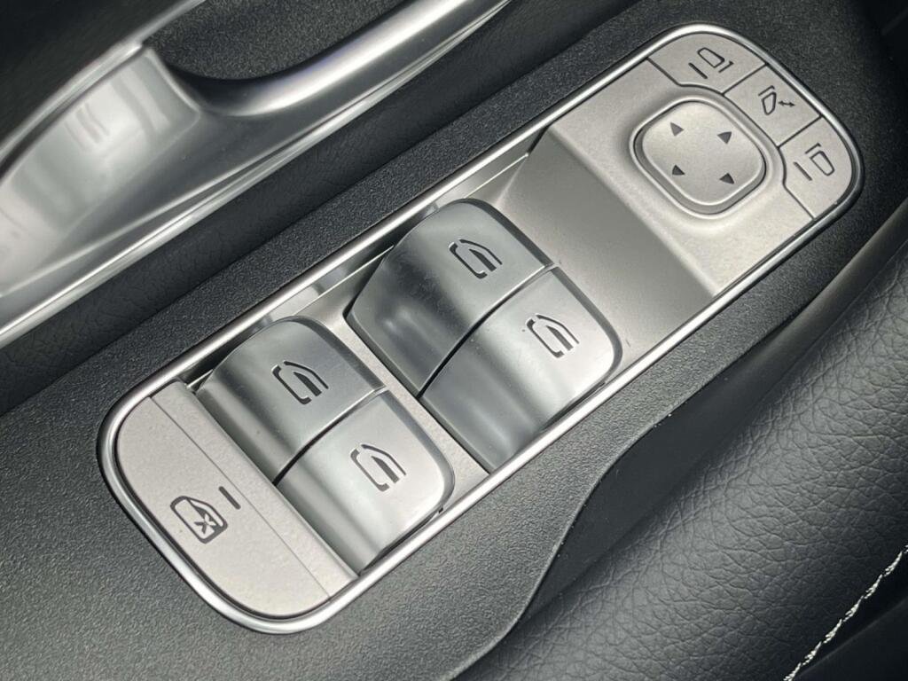 New 2026 MANUFAKTUR Alpine Grey Mercedes-Benz GLE 350 image 32