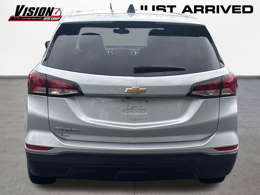 Used 2022 Silver Chevrolet LS image 4