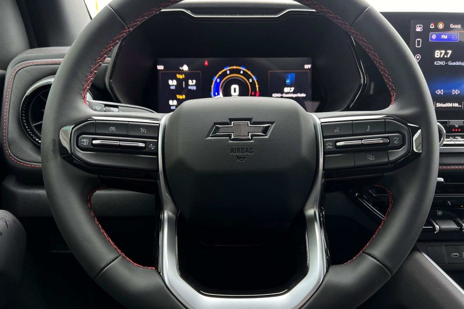 2025 Chevrolet Colorado Z71 - Photo 26