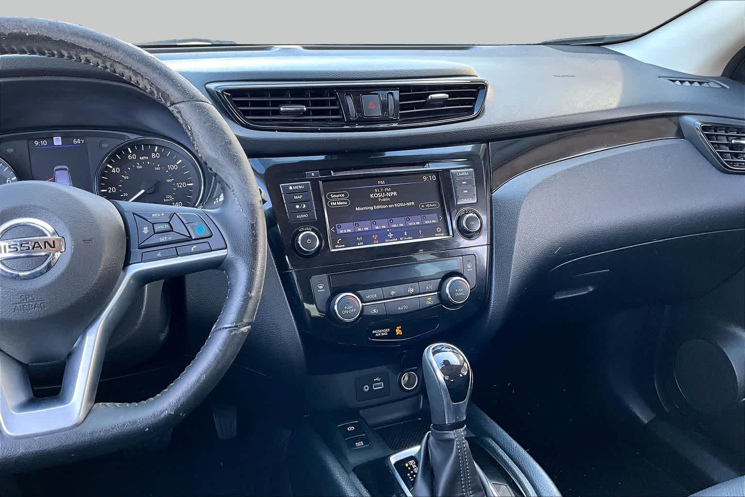 Used 2022 Gun Metallic Nissan SL image 6