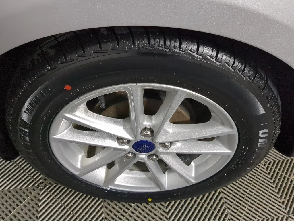 Used 2016 Gray Ford SE image 16
