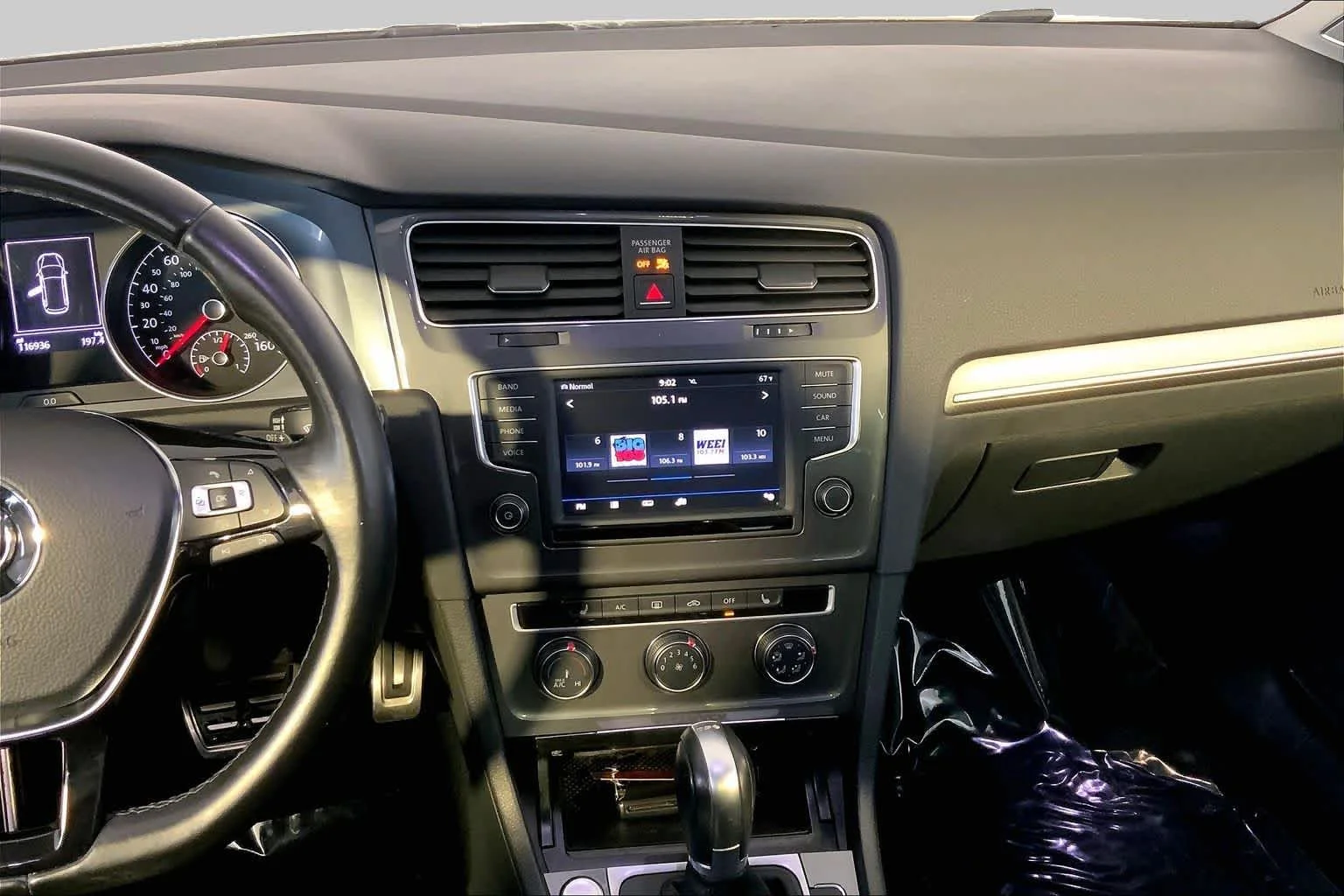 Pre-Owned 2017 Volkswagen Golf Alltrack SE