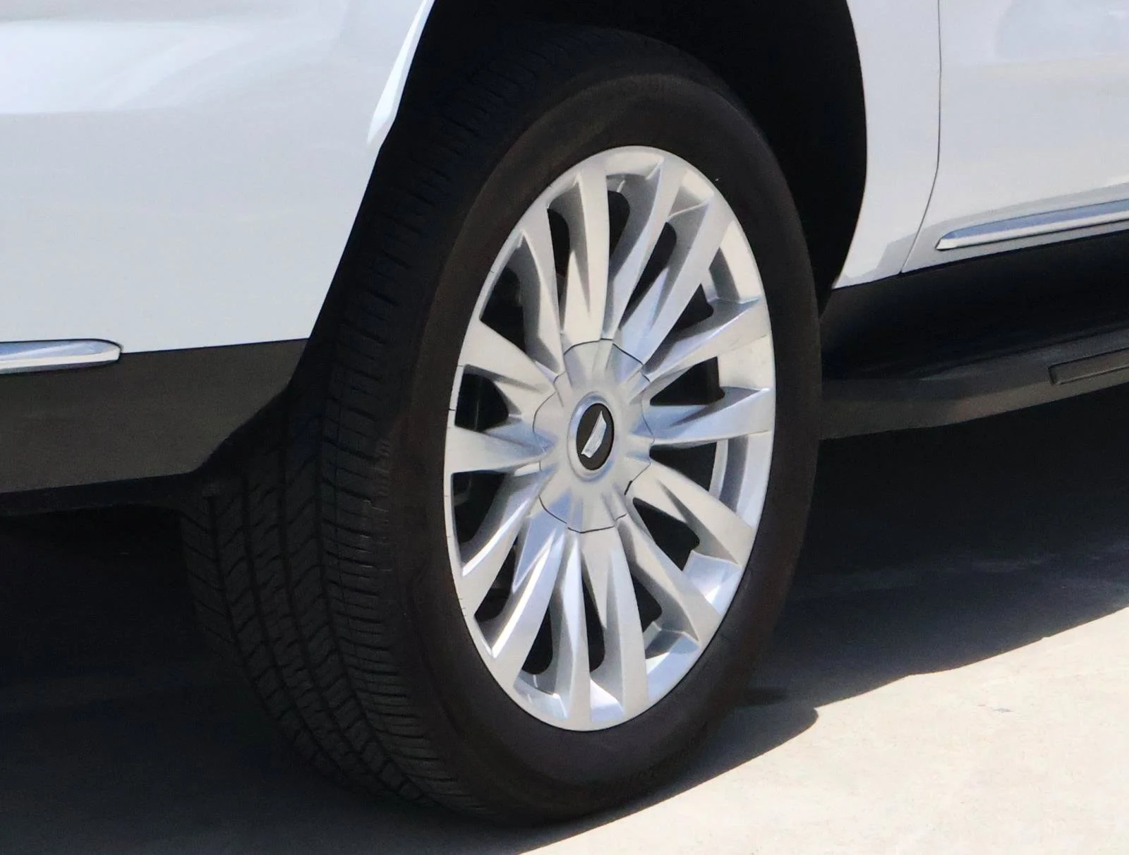 Used 2026 Vibrant White Tricoat Cadillac 1SA image 11