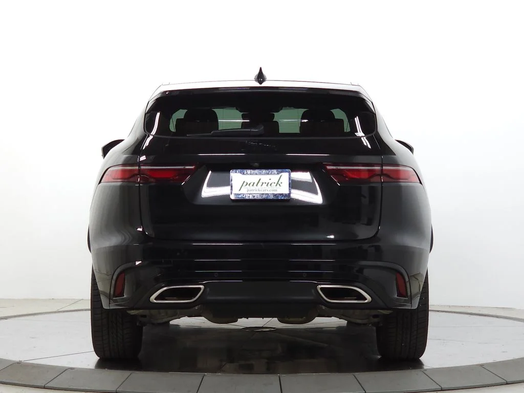 Used 2025 Black Jaguar P400 R-Dynamic S image 6