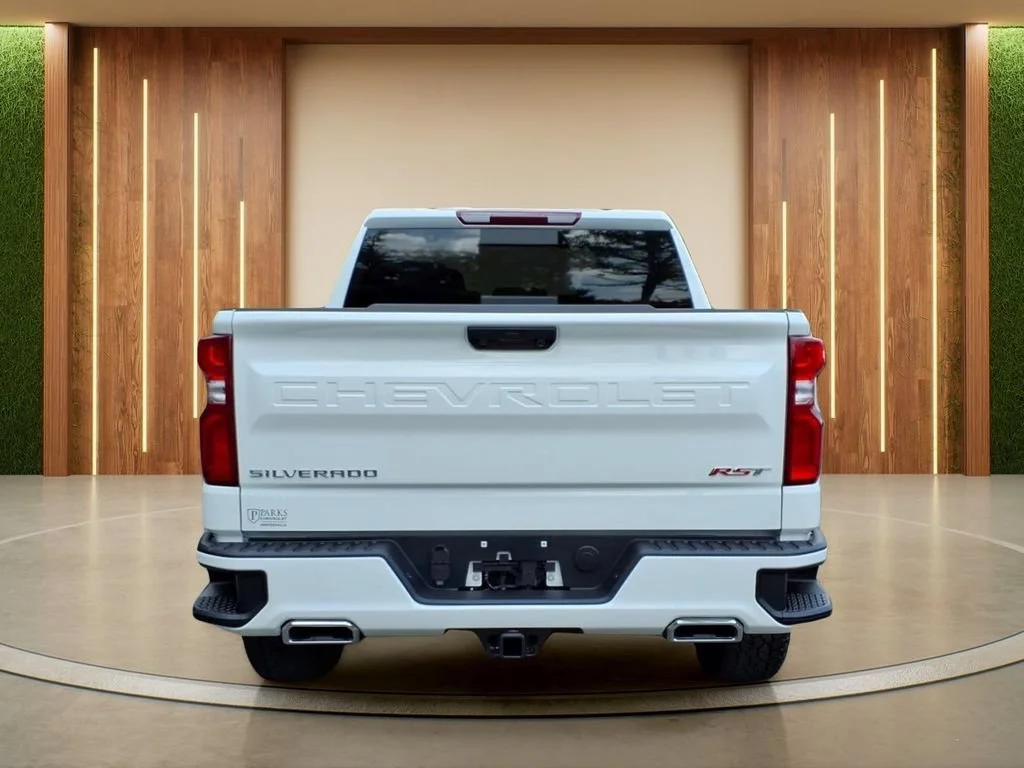 New 2026 Summit White Chevrolet RST image 30