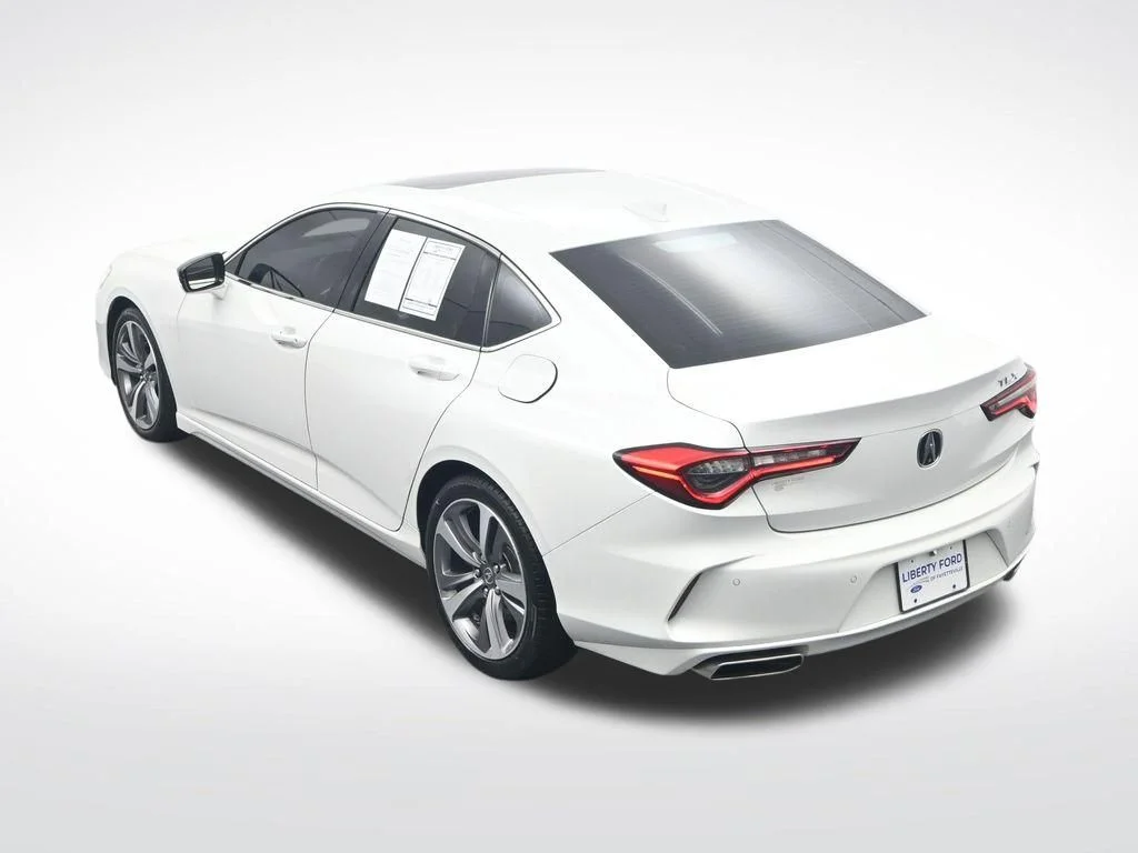 Used 2021 White Acura Advance image 37