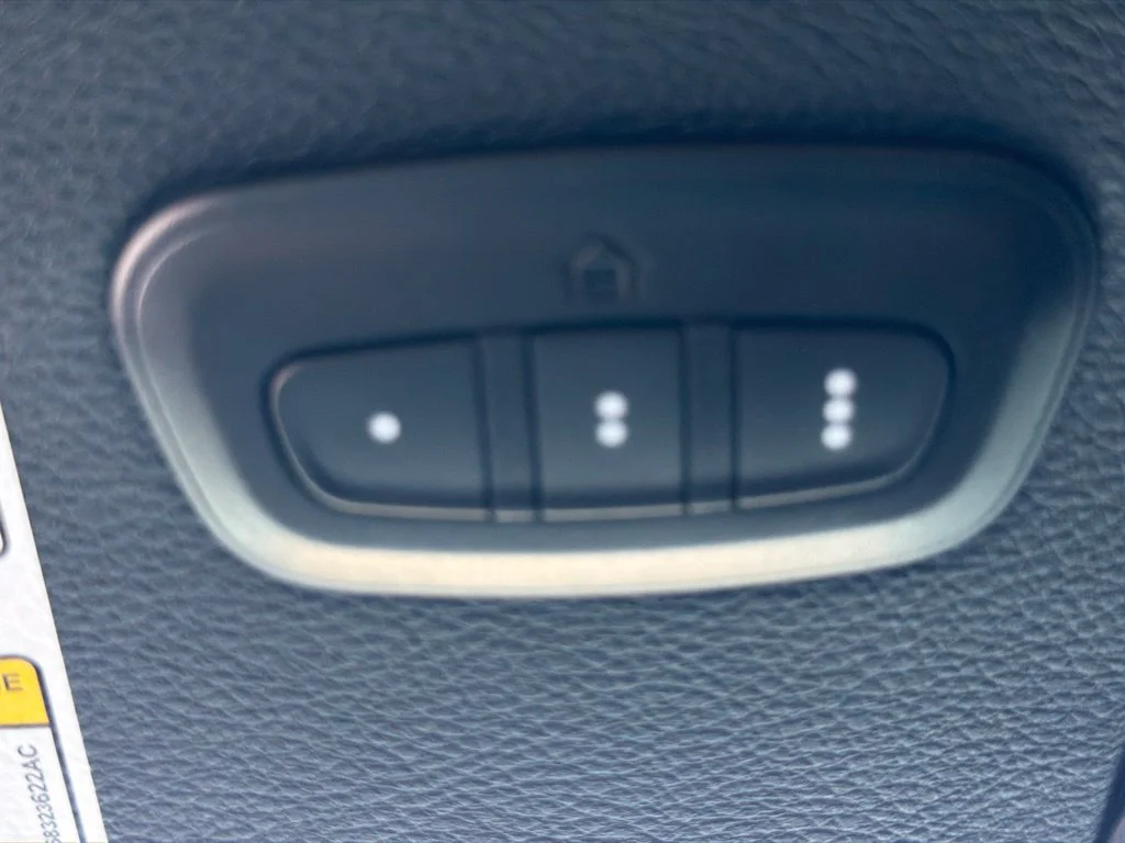 Used 2023 Sting Gray Clearcoat Jeep Rubicon image 19