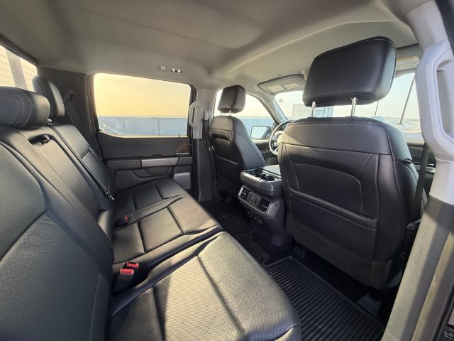 Used 2022 Blue Ford Lariat image 17