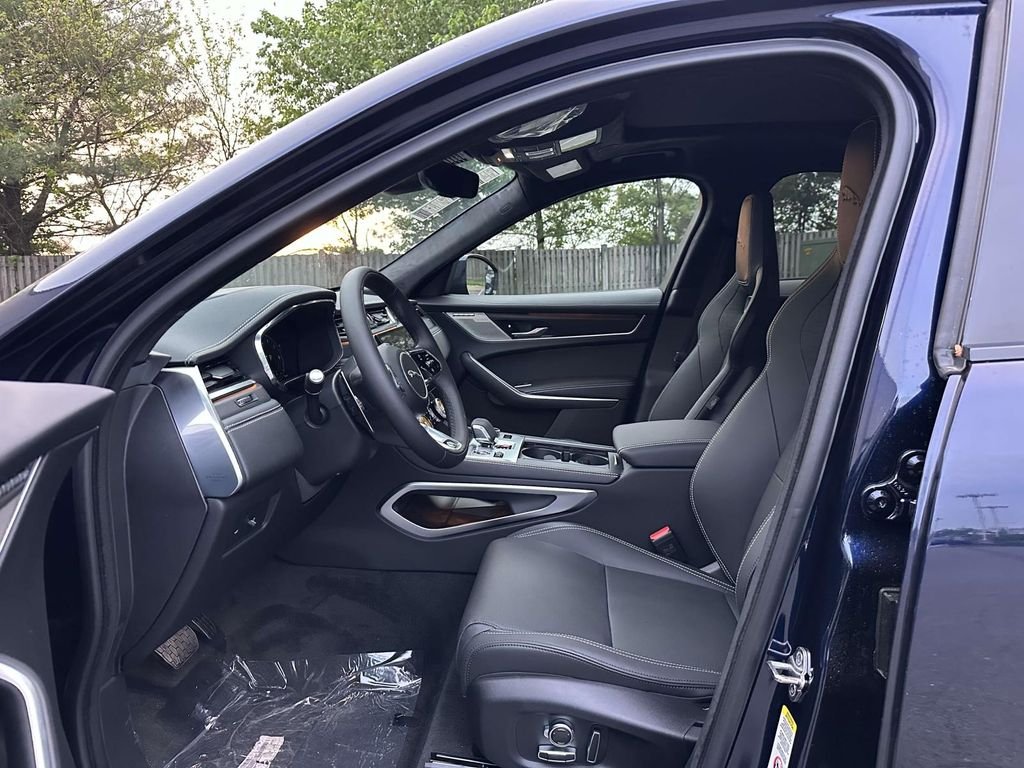 2026 Jaguar F-Pace R-Dynamic S - Photo 12