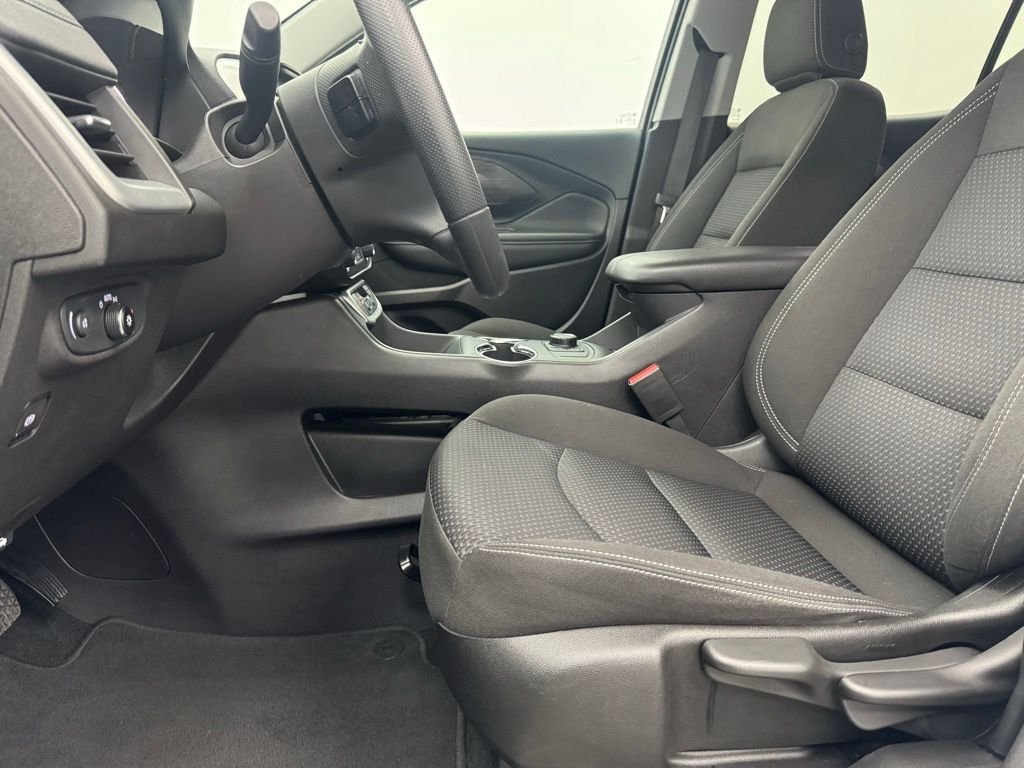 2024 GMC Terrain SLE - Photo 15
