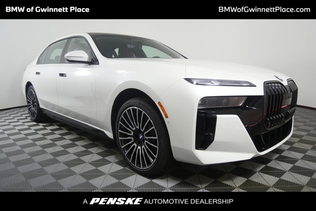 New 2026 Mineral White Metallic BMW 750e xDrive image 1