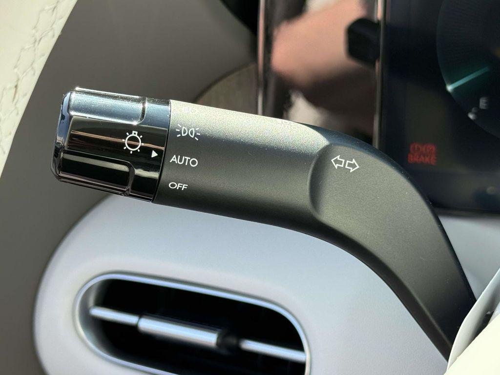 New 2026 Abyss Black Hyundai SEL 7P image 24