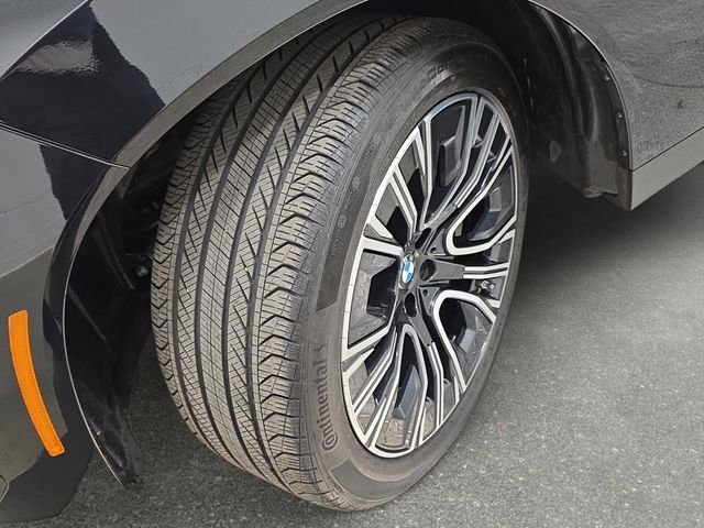 Certified Used 2026 Black Sapphire Metallic BMW 30 xDrive image 25