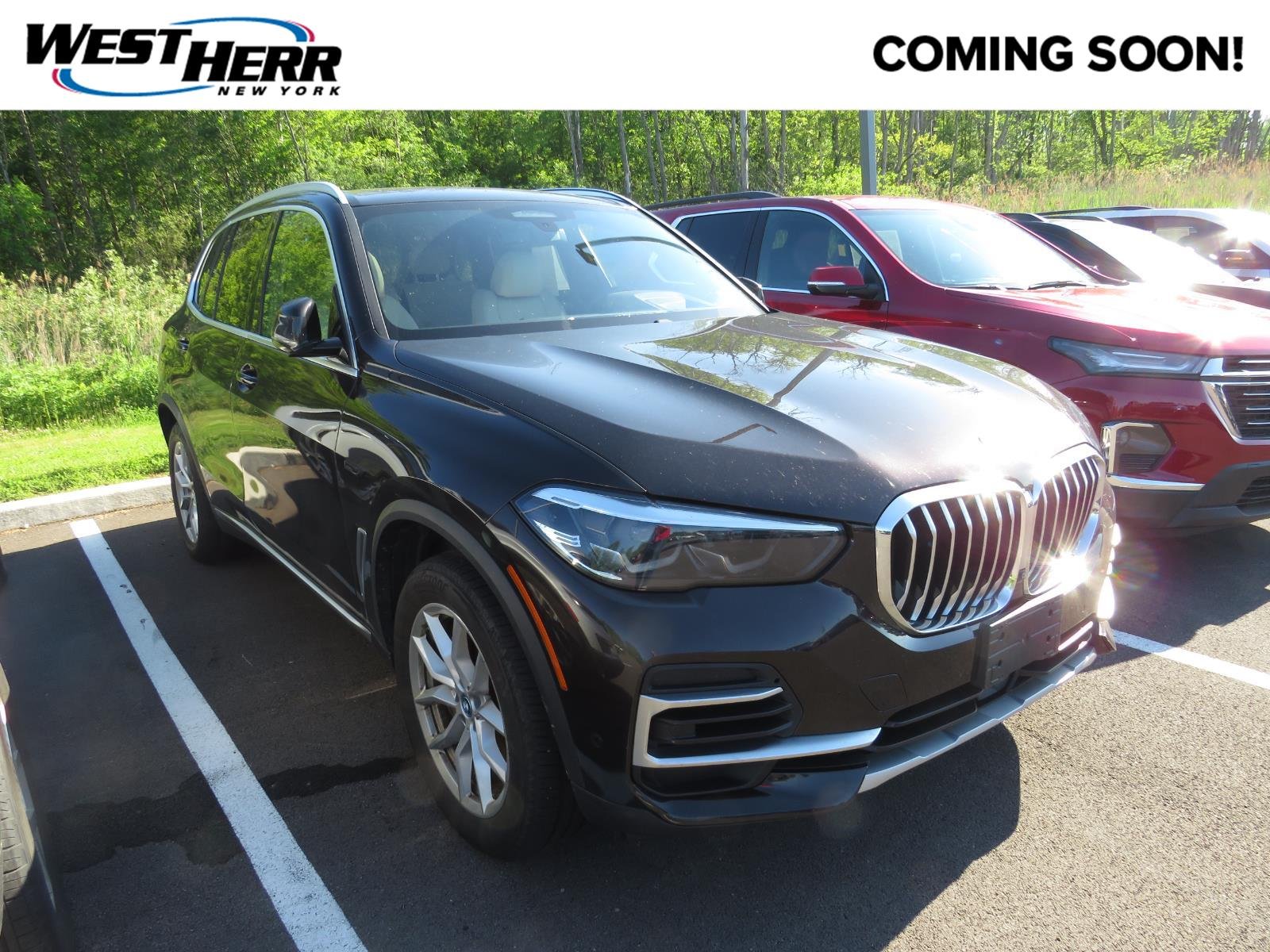 Used 2022  BMW  image 1